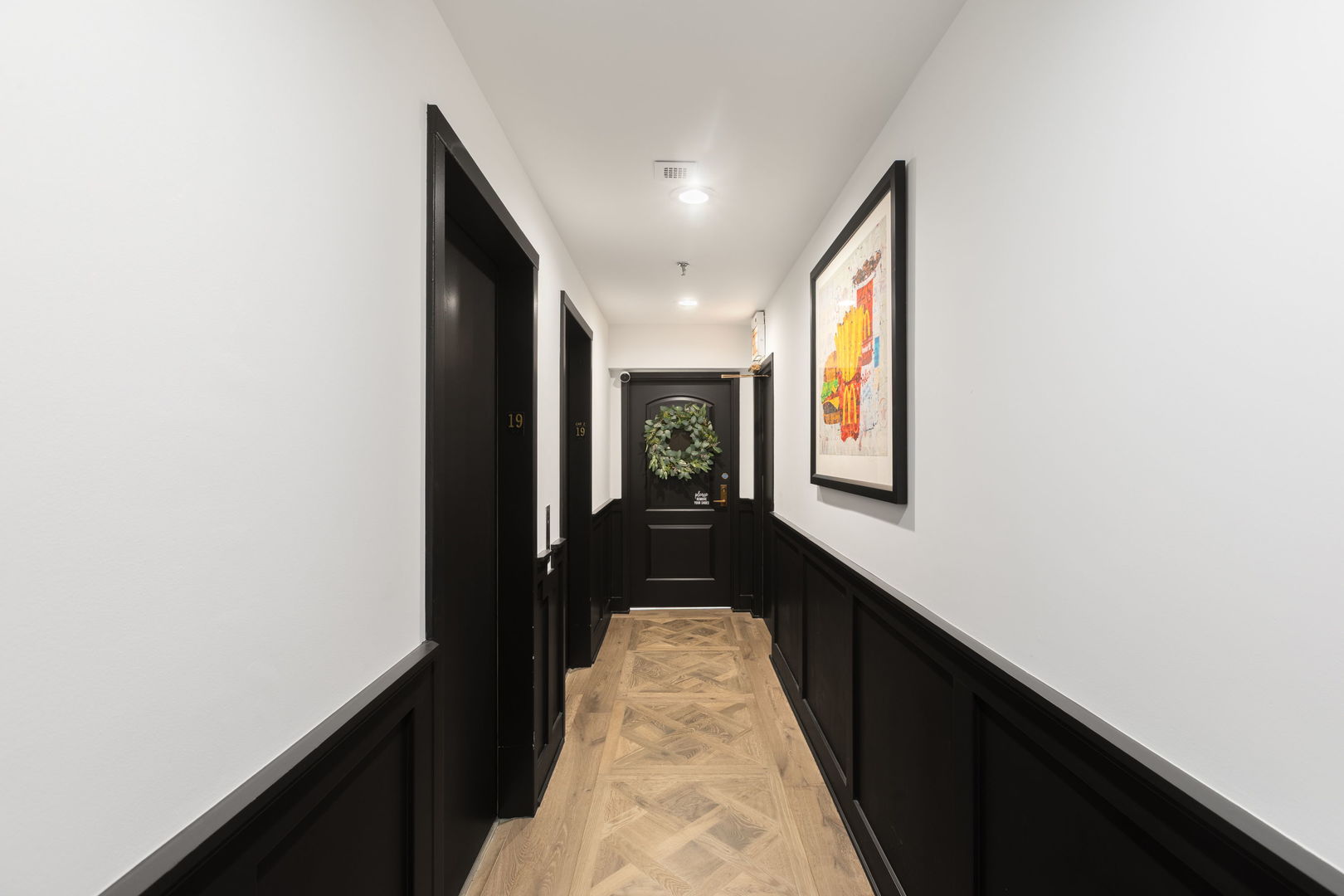 221 E Walton Place 19E