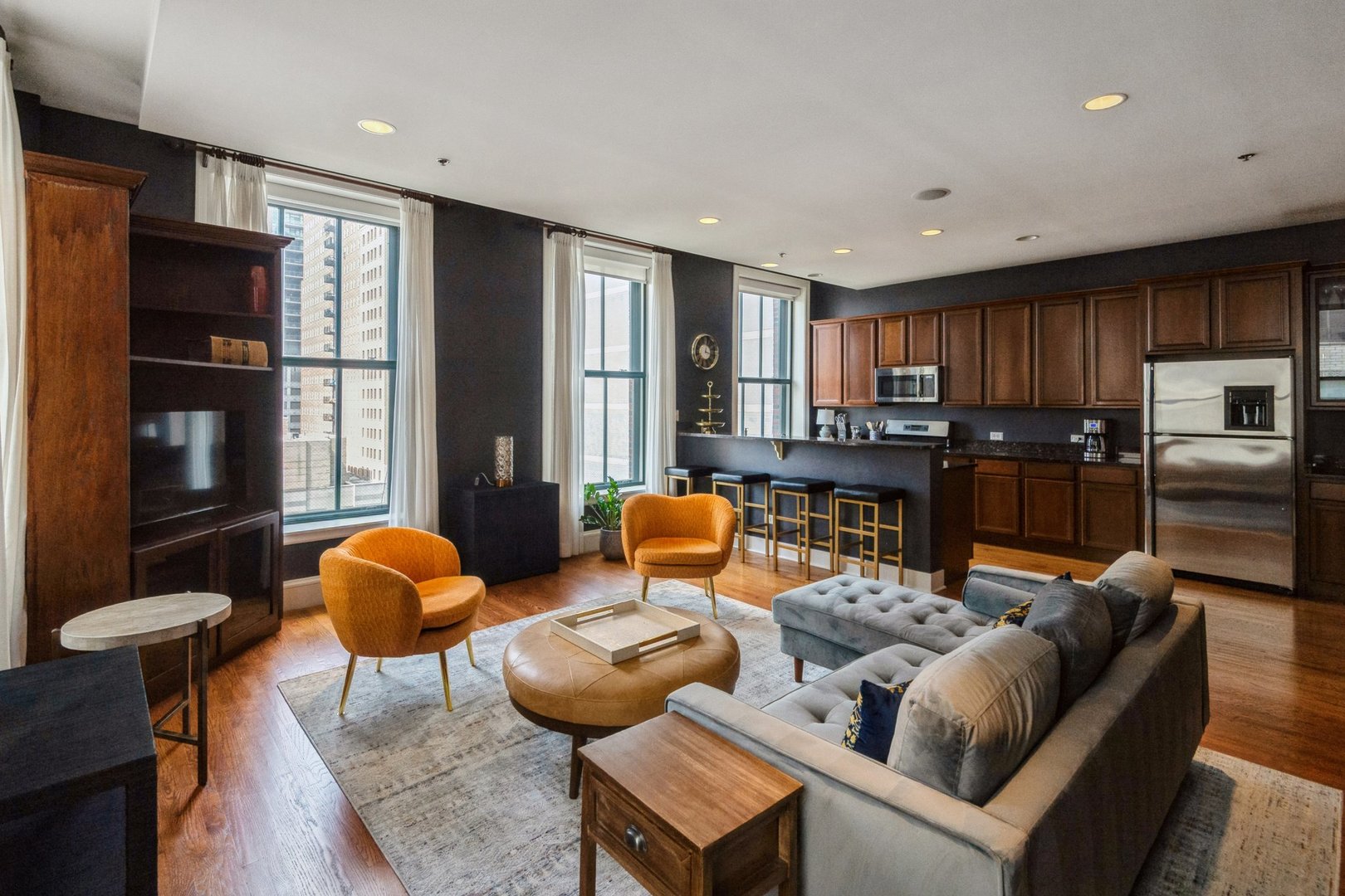 888 S Michigan Avenue 603