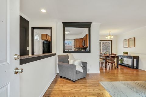 Tiny photo for 358 Rye Road, Mundelein, IL 60060 (MLS # 12524664)