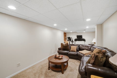 Tiny photo for 1410 E Eton Drive, Arlington Heights, IL 60004 (MLS # 12768602)