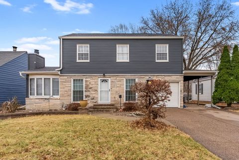 Photo of 2409 40th Street, Rock Island, IL 61201 (MLS # 12592265)