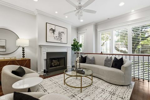 Tiny photo for 2773 N Kenmore Avenue #1, Chicago, IL 60614 (MLS # 12479568)