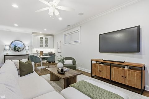 Tiny photo for 2773 N Kenmore Avenue #1, Chicago, IL 60614 (MLS # 12479568)