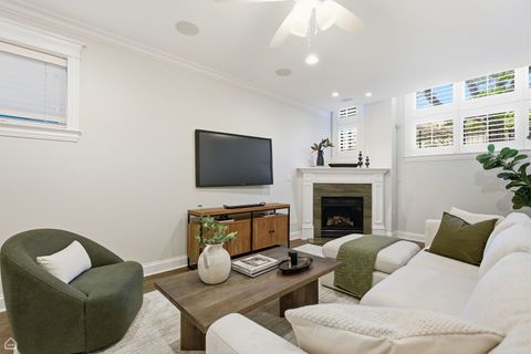 Tiny photo for 2773 N Kenmore Avenue #1, Chicago, IL 60614 (MLS # 12479568)