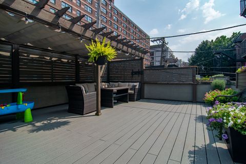 Tiny photo for 2773 N Kenmore Avenue #1, Chicago, IL 60614 (MLS # 12479568)