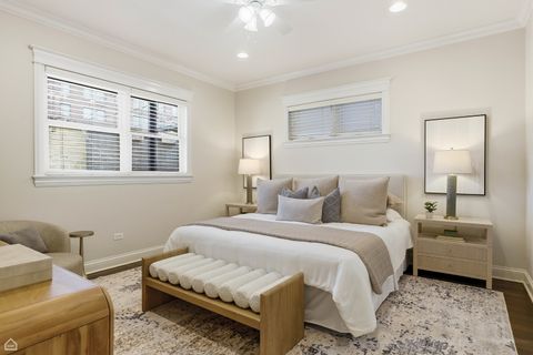 Tiny photo for 2773 N Kenmore Avenue #1, Chicago, IL 60614 (MLS # 12479568)