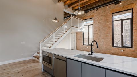 729 N Sangamon Street 401