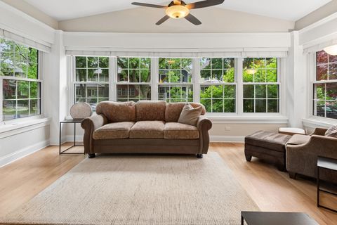 Tiny photo for 1518 W Norwood Street, Chicago, IL 60660 (MLS # 12686784)