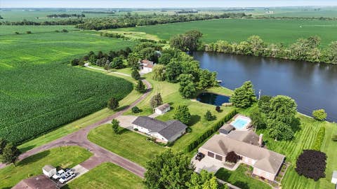 Tiny photo for 101 Lakeview Drive, Gibson City, IL 60936 (MLS # 12690707)