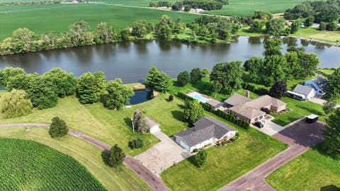Tiny photo for 101 Lakeview Drive, Gibson City, IL 60936 (MLS # 12690707)