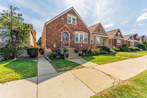 Tiny photo for 4019 W 57th Street, Chicago, IL 60629 (MLS # 12777682)