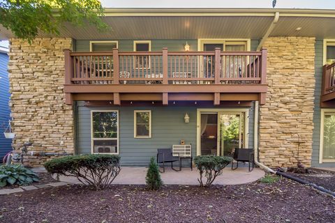 Tiny photo for 300 Opatrny Drive #126B, Fox River Grove, IL 60021 (MLS # 12501171)