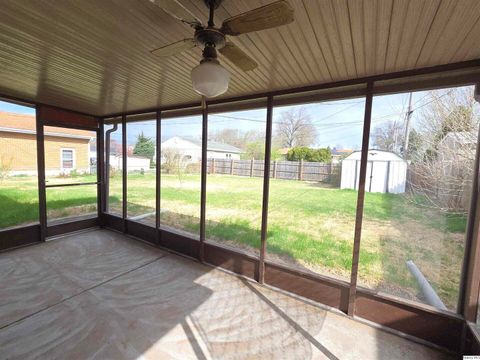 Tiny photo for 3605 Lindell Ave. Ave, Quincy, IL 62305 (MLS # 12611038)