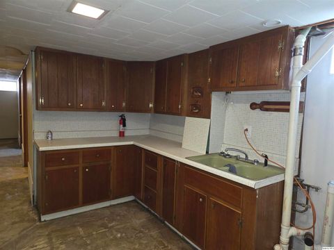 Tiny photo for 3605 Lindell Ave. Ave, Quincy, IL 62305 (MLS # 12611038)