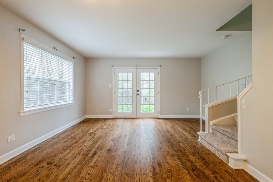 525 W Washington Avenue 14