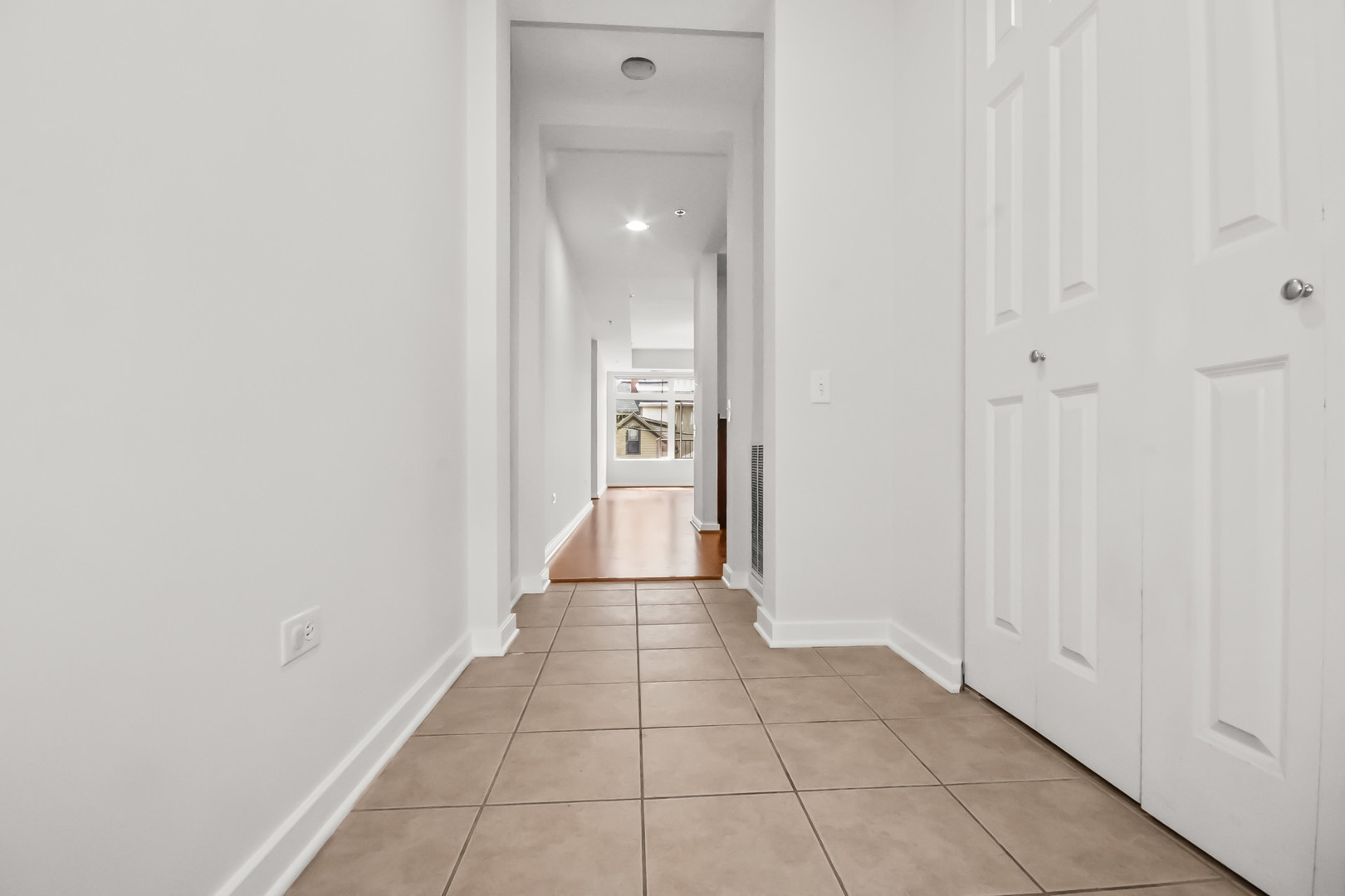 515 N Harlem Avenue 203