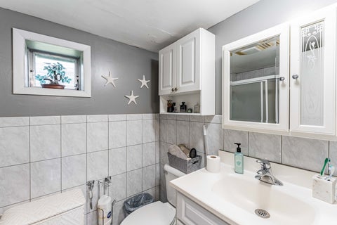 Tiny photo for 433 E Cherry Hill Drive, Addison, IL 60101 (MLS # 12746796)