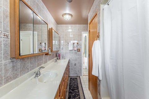 Tiny photo for 433 E Cherry Hill Drive, Addison, IL 60101 (MLS # 12746796)