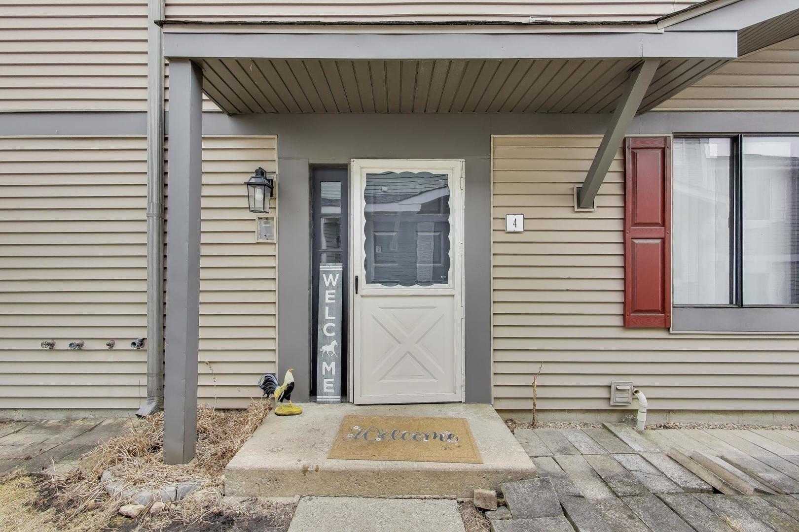 29W532 Winchester Circle 4