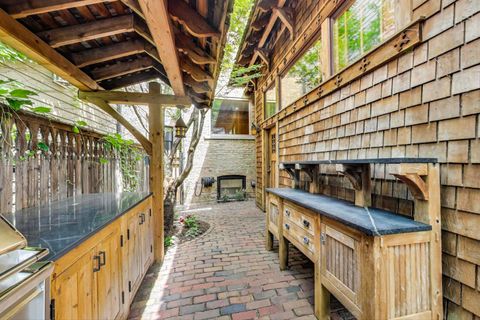 Tiny photo for 3822 N Claremont Avenue, Chicago, IL 60618 (MLS # 12570881)