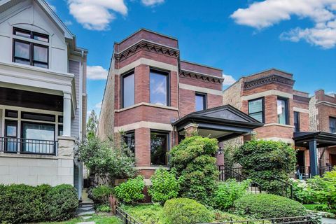 3822 N Claremont Avenue Chicago IL 60618