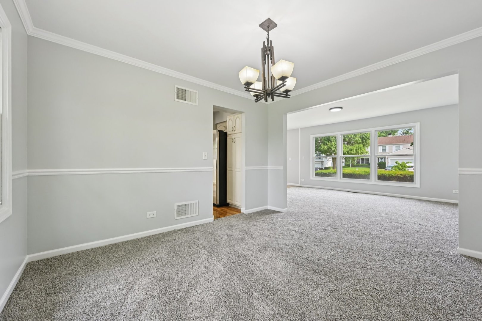 78 N Walnut Lane