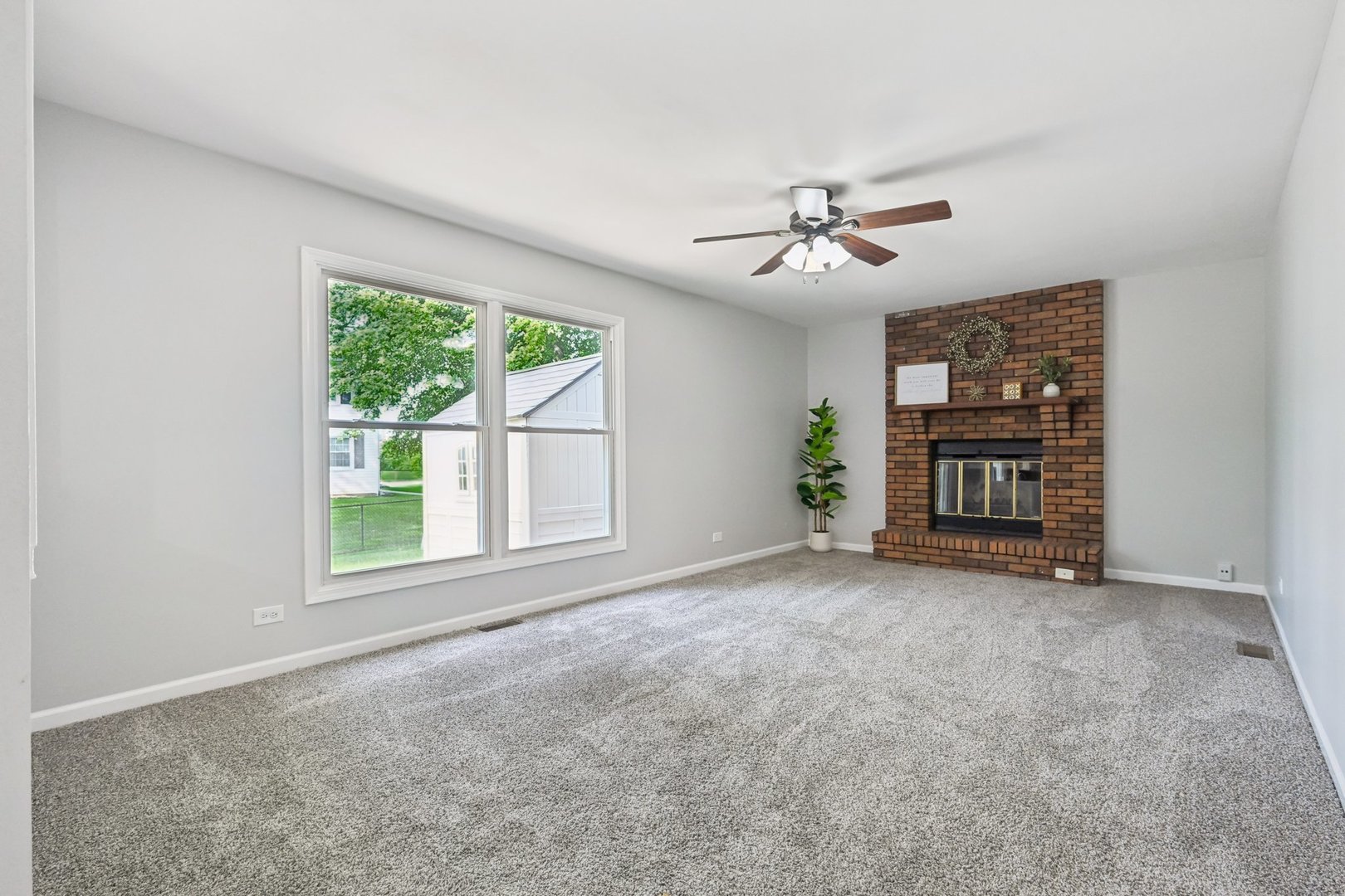 78 N Walnut Lane