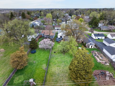 Tiny photo for 320 Chalmers Street, Geneva, IL 60134 (MLS # 12626660)