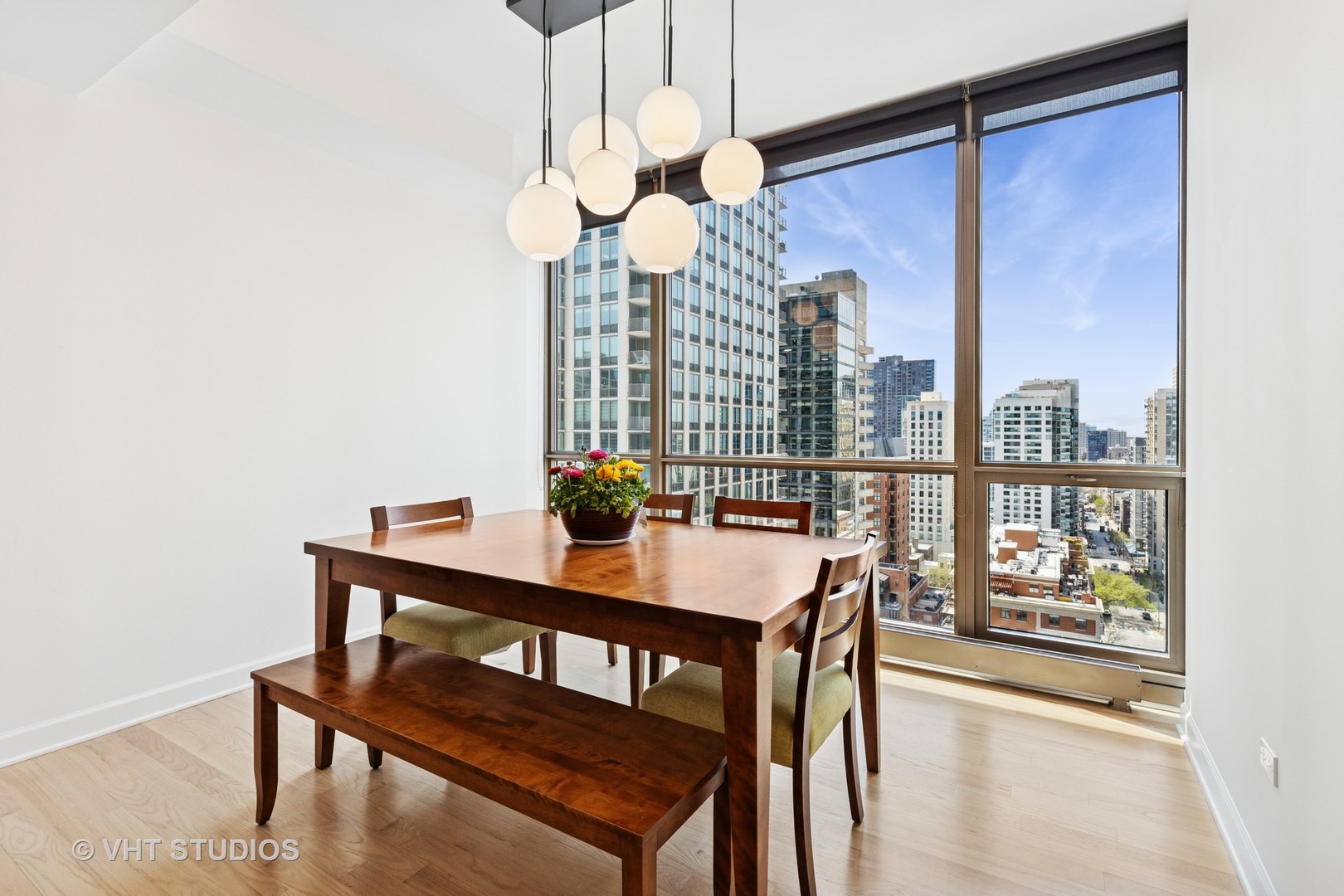 21 E HURON Street 1806