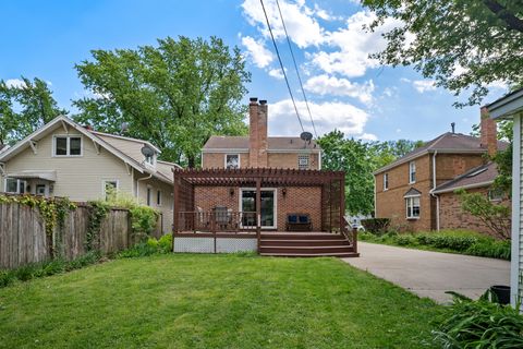 Tiny photo for 204 Parkview Road, Riverside, IL 60546 (MLS # 12628399)