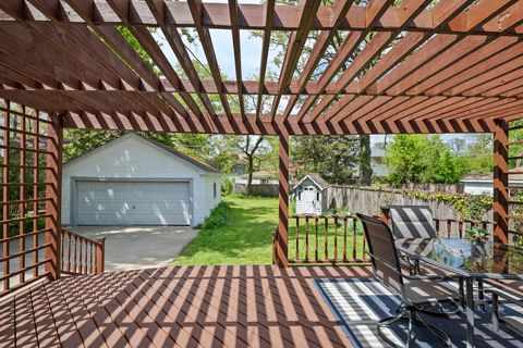 Tiny photo for 204 Parkview Road, Riverside, IL 60546 (MLS # 12628399)