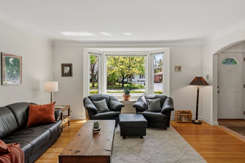 Tiny photo for 204 Parkview Road, Riverside, IL 60546 (MLS # 12628399)