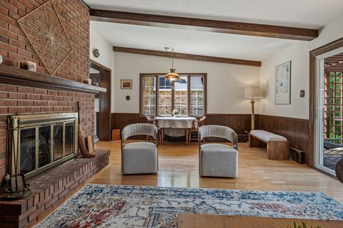 Tiny photo for 204 Parkview Road, Riverside, IL 60546 (MLS # 12628399)
