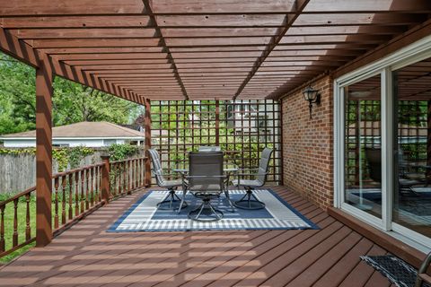 Tiny photo for 204 Parkview Road, Riverside, IL 60546 (MLS # 12628399)