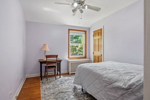 Tiny photo for 204 Parkview Road, Riverside, IL 60546 (MLS # 12628399)