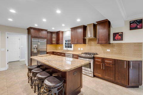 Tiny photo for 1802 S Fernandez Avenue, Arlington Heights, IL 60005 (MLS # 12762688)