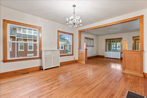 Tiny photo for 1523 Oakwood Avenue, Des Plaines, IL 60016 (MLS # 12671648)