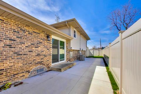 Tiny photo for 10864 Liberty Grove Drive, Willow Springs, IL 60480 (MLS # 12554566)