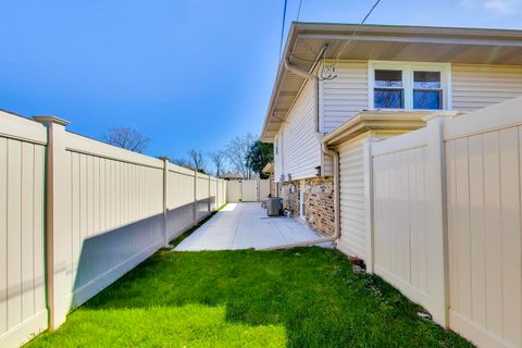Tiny photo for 10864 Liberty Grove Drive, Willow Springs, IL 60480 (MLS # 12554566)