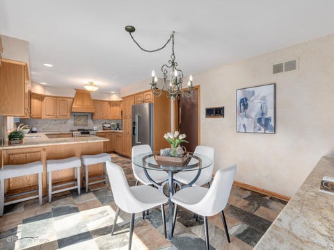 Tiny photo for 1116 Laurie Lane, Burr Ridge, IL 60527 (MLS # 12711796)