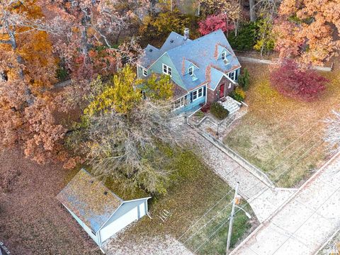 Tiny photo for 2019 11TH Street Place, East Moline, IL 61244 (MLS # QC4269440)