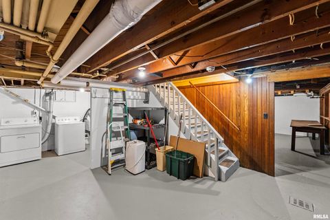 Tiny photo for 2019 11TH Street Place, East Moline, IL 61244 (MLS # QC4269440)