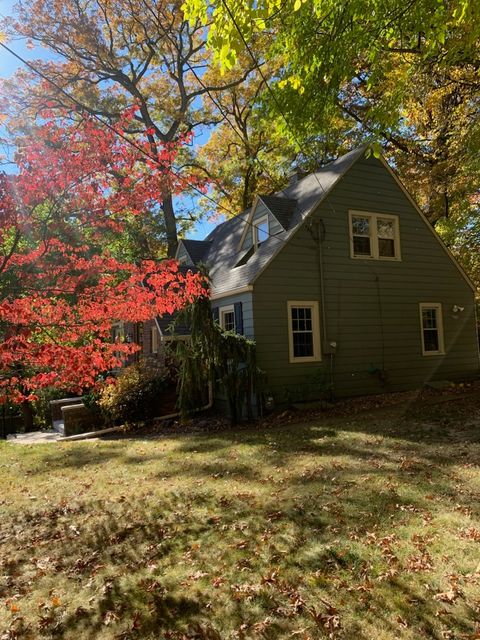 Tiny photo for 2019 11TH Street Place, East Moline, IL 61244 (MLS # QC4269440)