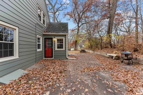 Tiny photo for 2019 11TH Street Place, East Moline, IL 61244 (MLS # QC4269440)
