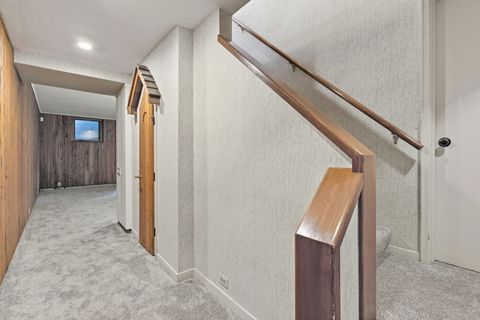 Tiny photo for 901 S Burton Place, Arlington Heights, IL 60005 (MLS # 12567356)