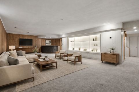 Tiny photo for 901 S Burton Place, Arlington Heights, IL 60005 (MLS # 12567356)