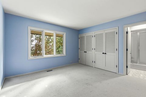 Tiny photo for 901 S Burton Place, Arlington Heights, IL 60005 (MLS # 12567356)