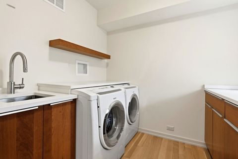 Tiny photo for 901 S Burton Place, Arlington Heights, IL 60005 (MLS # 12567356)