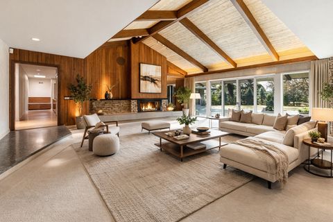 Tiny photo for 901 S Burton Place, Arlington Heights, IL 60005 (MLS # 12567356)