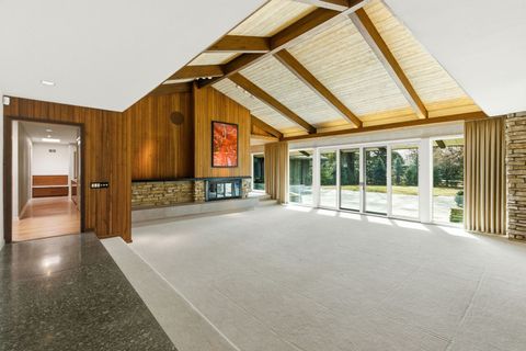 Tiny photo for 901 S Burton Place, Arlington Heights, IL 60005 (MLS # 12567356)